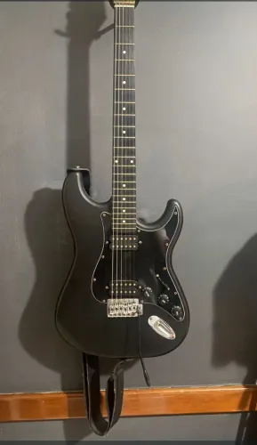 Guitarra Stratocaster Gianinni All black