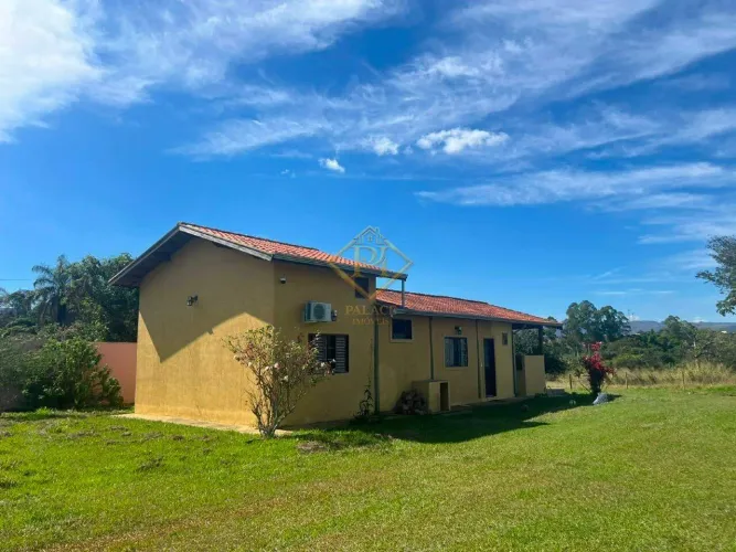 CASA PARA ALUGAR 2 QUARTOS 2 BANHEIROS - DELFINÓPOLIS/MG - CENTRO