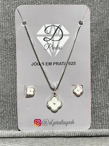 Conjunto colar e brinco, em Prata 925.
