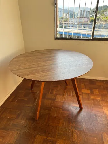 Mesa de jantar redonda 