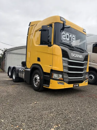 Abaixo da fipe impecável scania r450 6x2 único dono