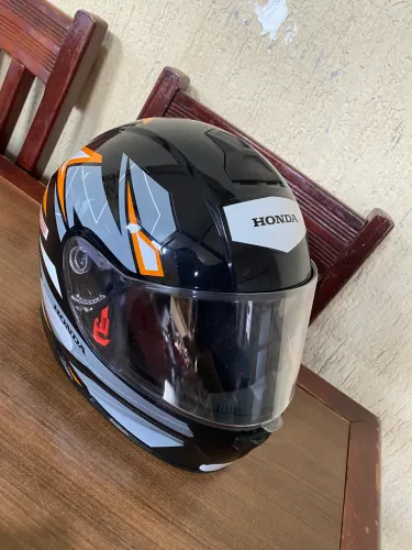 Capacete Honda, novíssimo