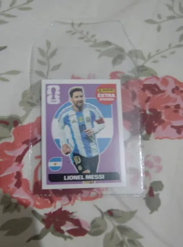 3 Figurinhas extras da copa 2026, Hakimi de ouro, Messi roxa e Mbappe prata