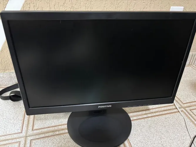 VENDO MONITOR POSITIVO