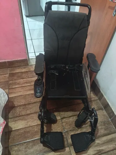 Cadeira de rodas ortobok b 400 elétrica