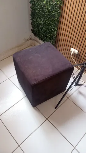Vende-se 2 puffs