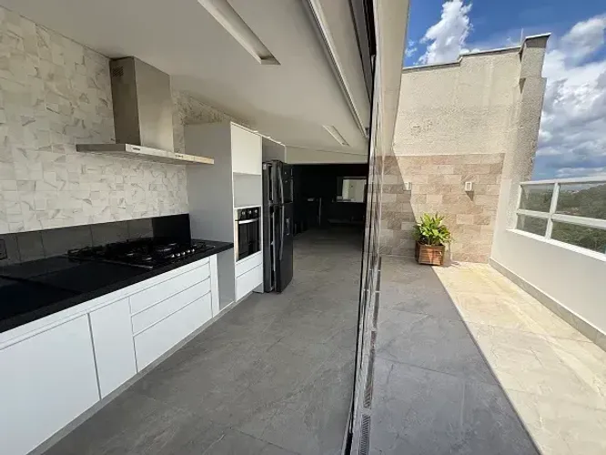 Cobertura em Alphaville 3 Dormitórios com Jacuzzi Privativa e Churrasqueira Gourmet