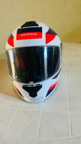 Capacete novo