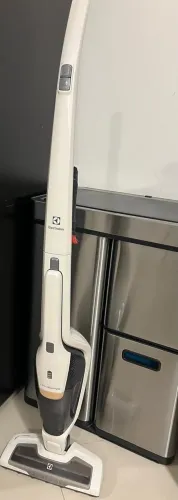 Aspirador Eletrolux ERGORápido ERG25B