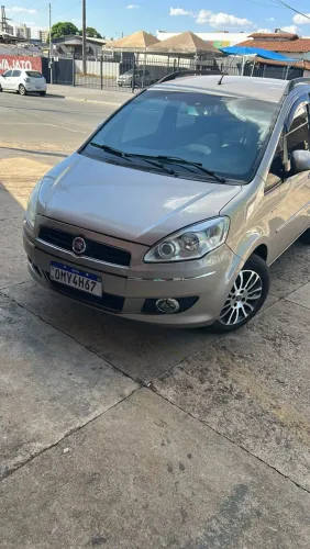 Fiat Idea Essence Dualogic 1.6 Flex 16V 5P 2013