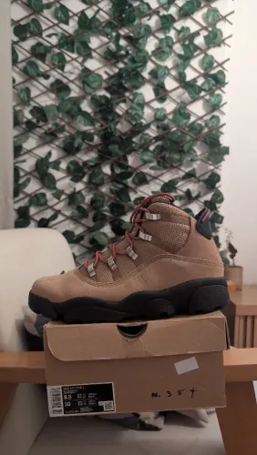 Bota Air Jordan Winterized Six Rings 40.5