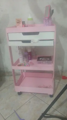Vendo carrinho auxiliar e utensílios de cílios tufinho 