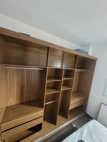 Doação guarda roupa casal