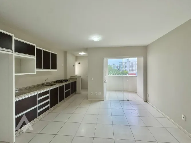 Apartamento semimobiliado 2 dormitórios para locação por R$ 2.400,00 - Bairro Centro - Blu