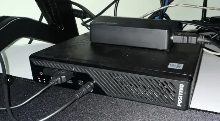 Mini PC Positivo C6300 i3-10100 10ªgen 8GB DDR4 128GB M2