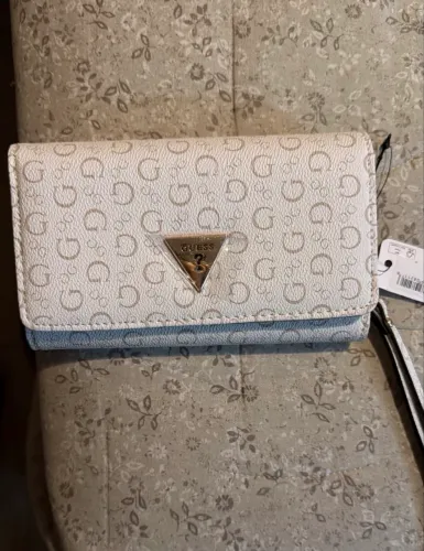 Carteira Guess