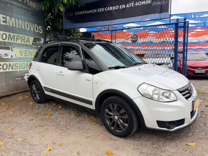 Suzuki SX4 2.0 16V 145cv 4WD 5P Aut. 2014