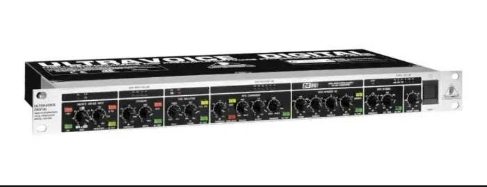Processador Digital Behringer Utravoice Vx2596