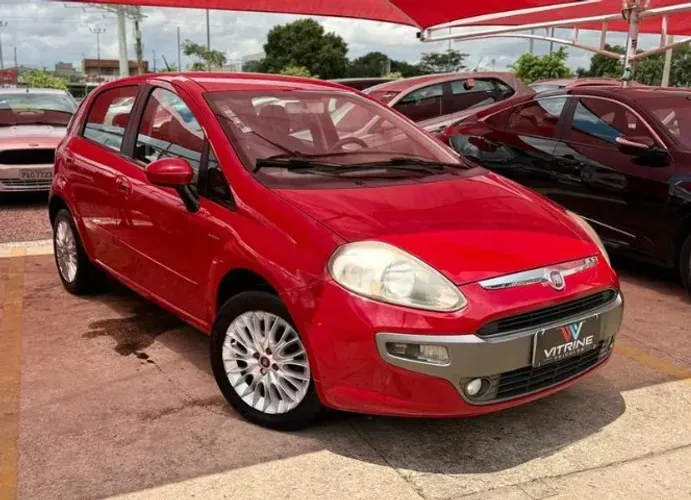 Fiat Punto Essence 1.6 Flex 16V 5P 2015