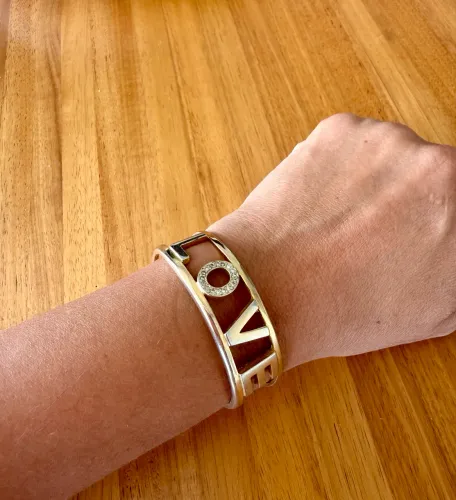Pulseira Bracelete Love Com Strass (Delicada)
