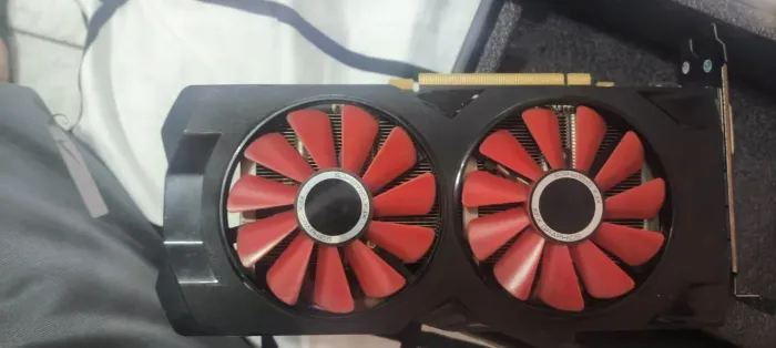 Placa De Video XFX Radeon RX 570 4GB GDDR5