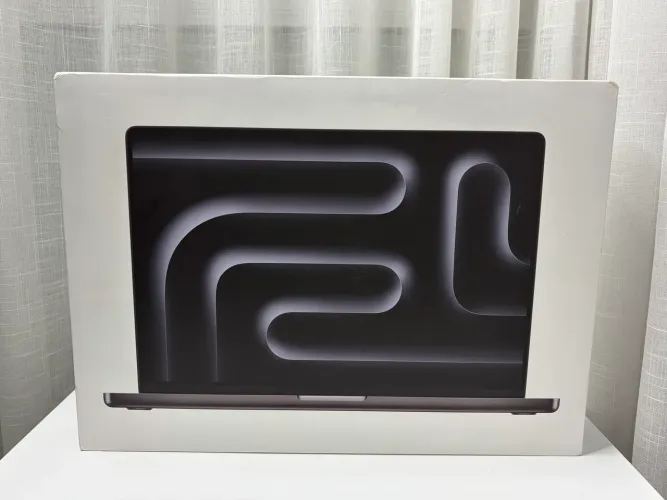 MacBook Pro 16 Polegadas M5 Pro 48GB 1TB- Novo/Lacrado