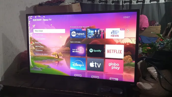 Tv smart 32 acompanha controle