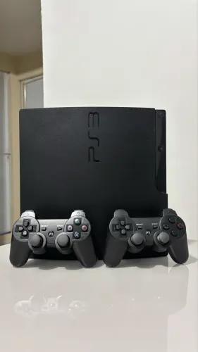 Ps3 slim DESTRAVADO 500gb 2 controles GARANTIA DE LOJA 