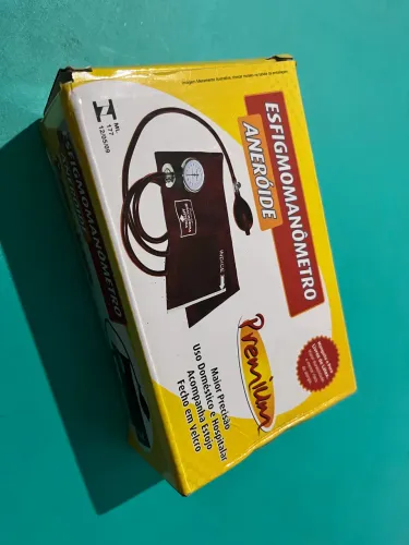 Esfigmomanômetro Aneróide Premium VERMELHO