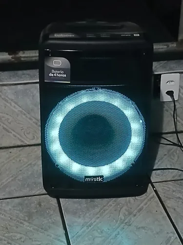 Vendo caixa de som novinha 