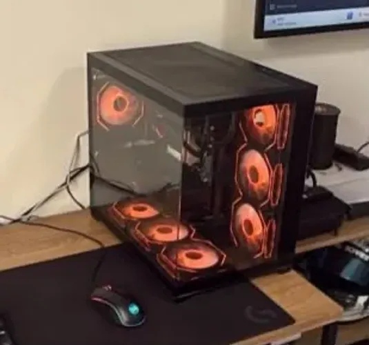 Pc gamer Ryzen 7 5700X + RX 6750 XT 12GB