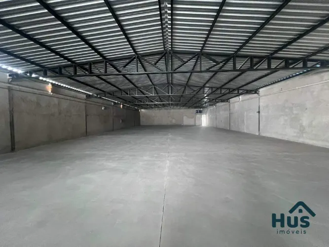 Galpão para locação  700m² | Excelente estrutura e localização!