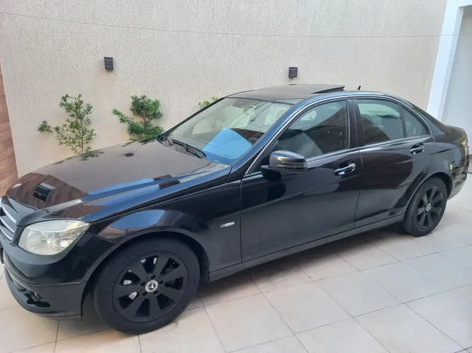 Mercedes-Benz C-180 Kompressor Classic 1.6 16V Aut. 2010