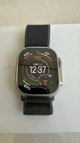 Apple Watch Ultra 2 49mm Titanium
