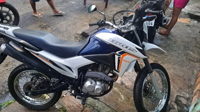 Bros 2024 branca