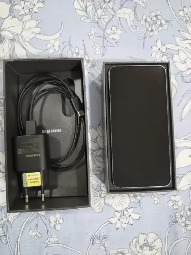 Samsung Galaxy S25 5G - 512GB | 12GB RAM | Android 16