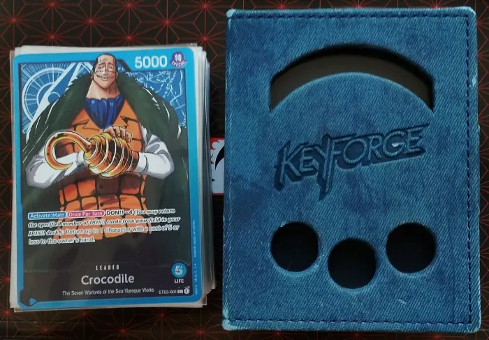 Deck de One piece card game + deck box de keyforge