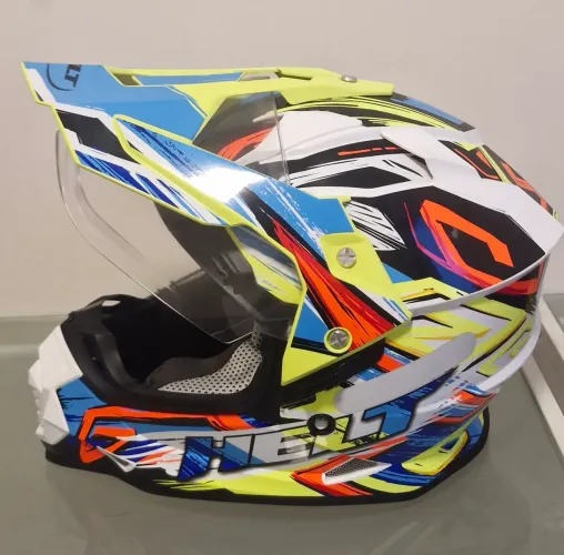 Capacete Helt Motocross com viseira