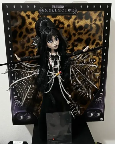 SKULLECTOR ELVIRA RAINHA DAS TREVAS