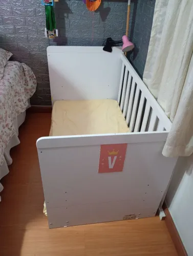 Berço que vira cama com colchão