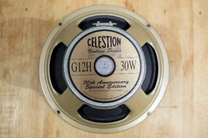 Falante Falante Celestion G12H 70th Anniversary - 16 Ohms 30W - excelente estado