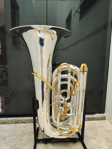 Tuba 5/4 HS Musical TB6 Sib - Prata c/ Ouro - NOVA R$ 29.990 - Aceito trocas - Parcelo 21x