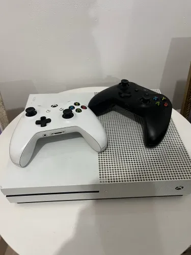 Xbox One S