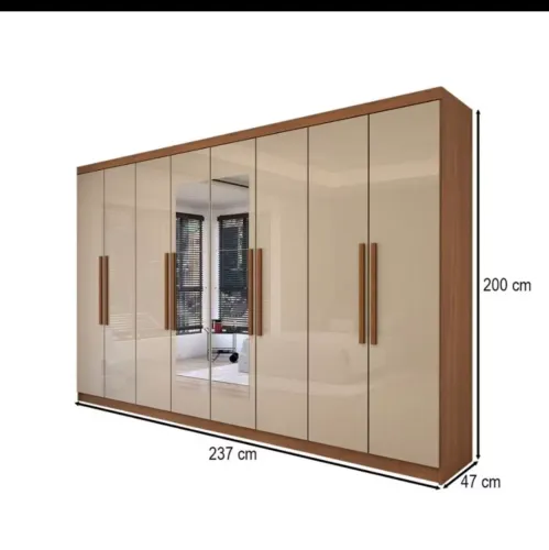 Guarda roupa  de casal 8 portas 