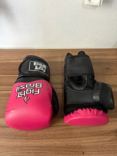 Luvas de boxe feminina