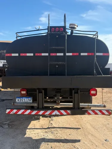 Caminhão pipa internacional trucado cummins série C zero de bomba