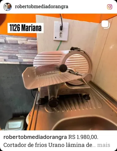 Cortador de frios Urano lâmina de 20 cm 220 volts