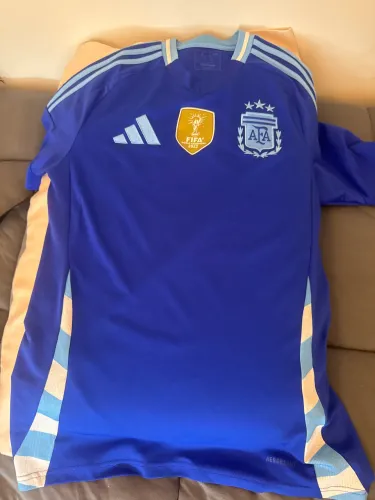 camisa reserva (away) da Seleção Argentina de Futebol para a temporada 2024/2025
