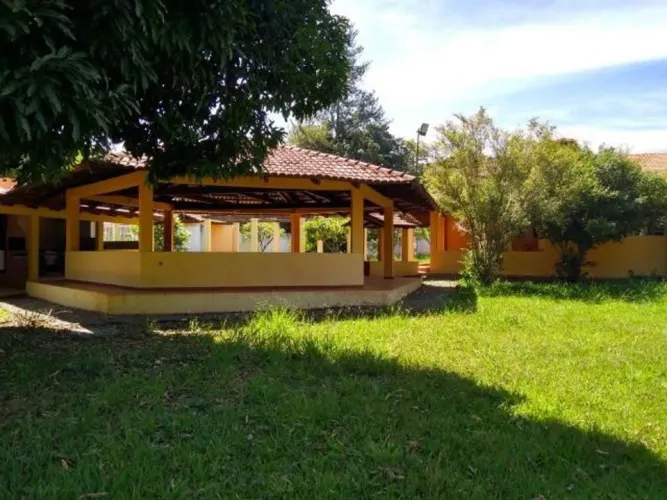 Chácara para Venda em Luziânia, Centro, 8 dormitórios, 8 suítes, 8 banheiros