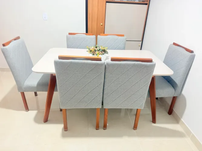 Conjunto Sala De Jantar 6 Lugares Mesa Slim